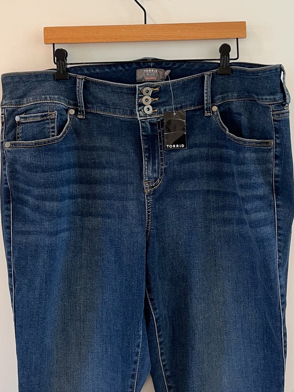 NWT Torrid Women’s High-Rise Crop Jegging Jeans Size 20 - Picture 3 of 8